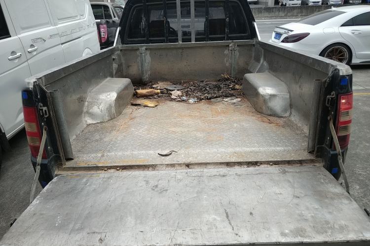 Used JMC Baodian 2018 2.9T New Value-Packed Two-Wheel-Drive Diesel Comfort Version with Extended Cargo Bed – JX4D30B5L
