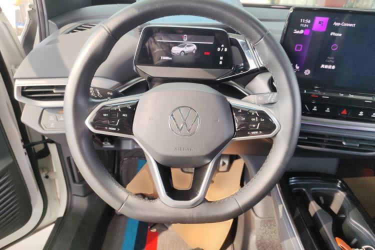 Used Volkswagen ID.4 CROZZ 2021 Long-Range PRO Two-Wheel Drive Version
