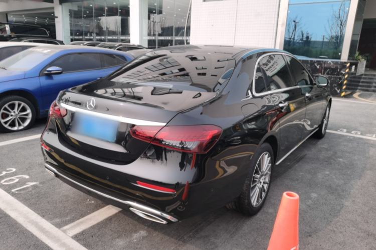 Used Mercedes-Benz E-Class 2023 Facelift E 260 L
