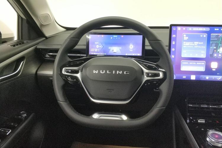 Used Wuling Xingguang 2023 150 Advanced Edition
