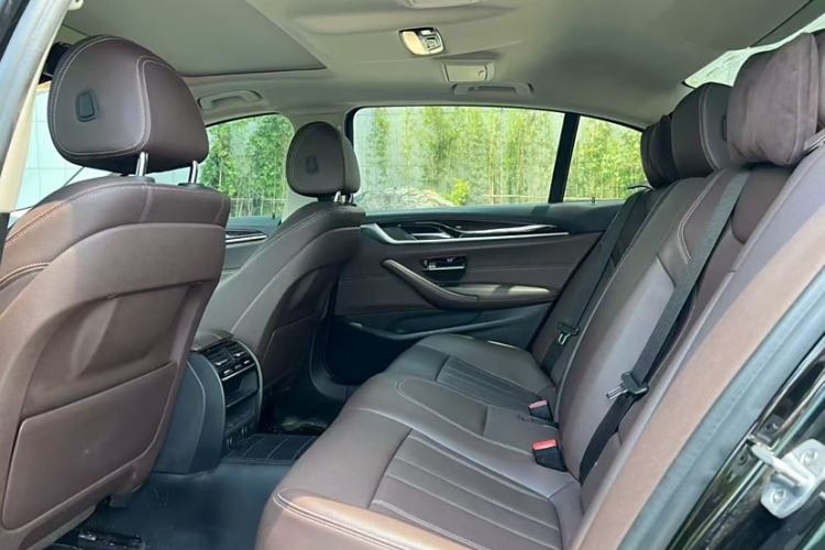 Used BMW 5 Series 2018 525Li Luxury Package
