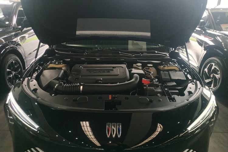 Used Buick LaCrosse 2025 28T Platinum Edition
