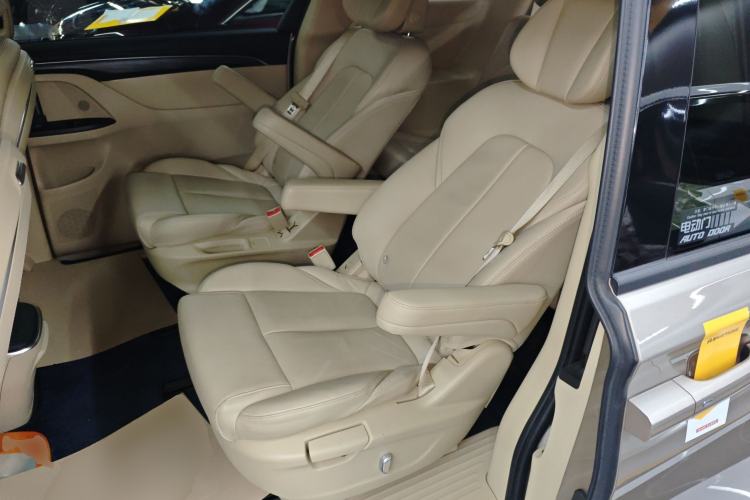 Used Buick GL8 2023 ES Lu Zun Deluxe Model
