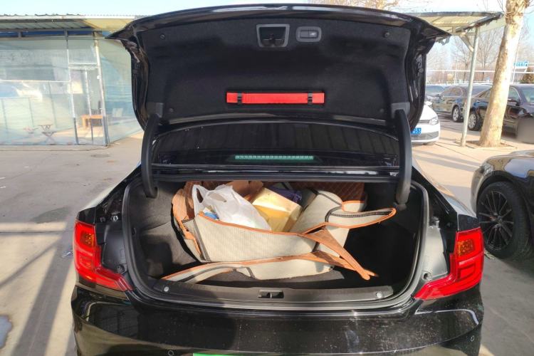 Used Volvo S90 2018 T4 Zhiyuan Edition