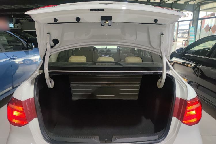 Used Volkswagen Jetta 2015 1.6L Automatic Comfort Model
