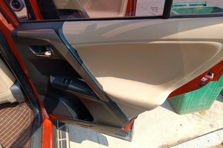 Used Toyota RAV4 2013 2.0L CVT Four-Wheel Drive New Edition
