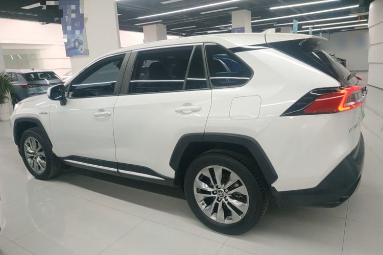 Used Toyota Wildlander 2022 Dual-Engine 2.5L E-CVT Two-Wheel Drive Luxury PLUS Edition
