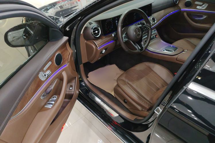 Used Mercedes-Benz E-Class 2023 Updated E 300 L Fashion Edition
