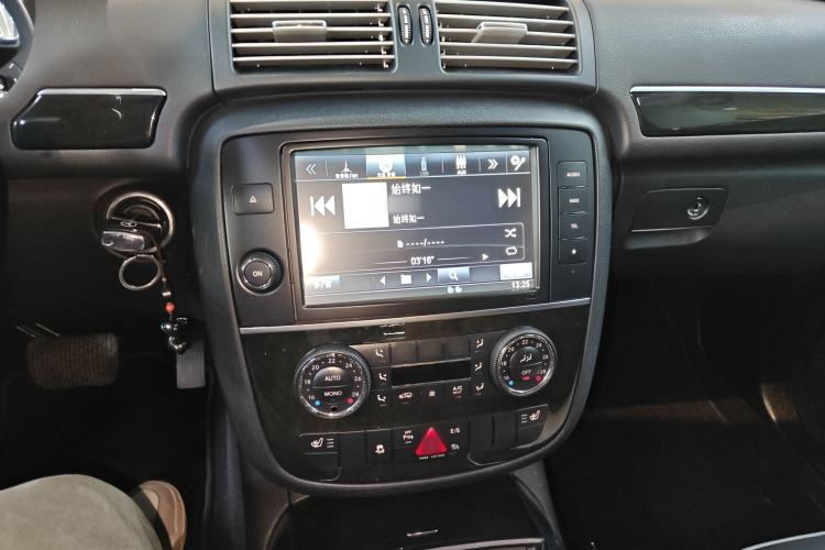 Used Mercedes-Benz R-Class 2017 R 320 4MATIC Business Edition Prestige Model