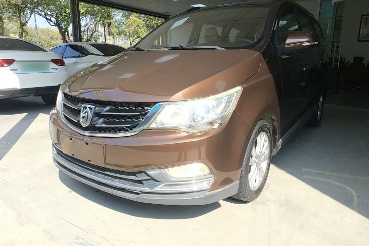 Used Baojun 730 2016 1.5T Manual Comfort Version 7 Seats