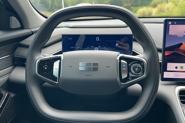 Used  L6 2025 EM-i 140km Long-Range Version
