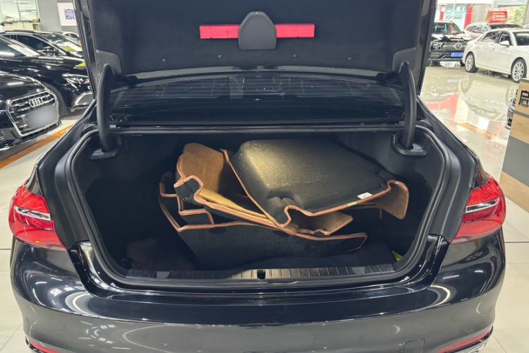 Used BMW 7 Series 2018 730Li Luxury Model Excellence Package