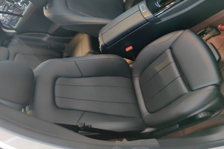 Used Mercedes-Benz A-Class 2022 Restyled A 200 L Sport Sedan Fashion Version