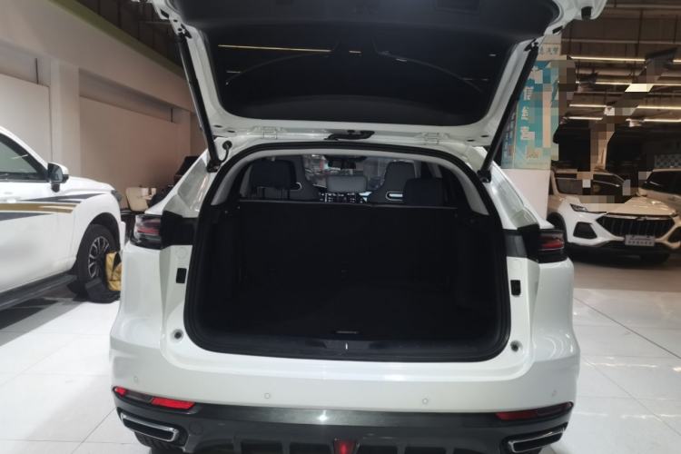 Used Changan UNI-K iDD 2022 Blue Whale iDD 130km 1.5T Prestige Model
