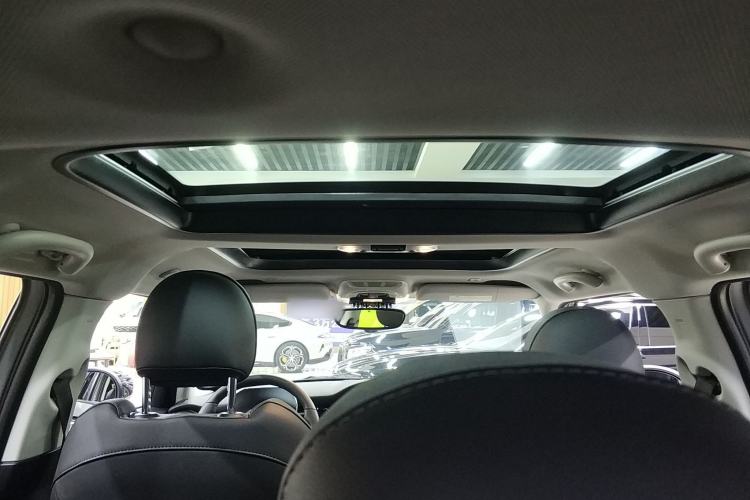 Used  MINI 2023 1.5T COOPER Artist Five-Door Edition
