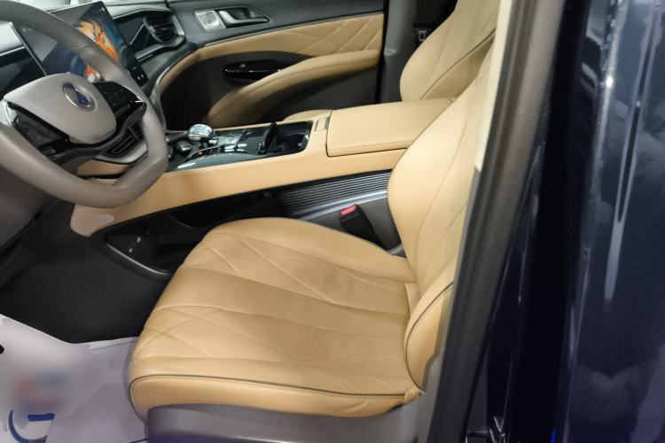 Used Denza D9 2022 DM-i 970 Four-Wheel Drive Flagship Model