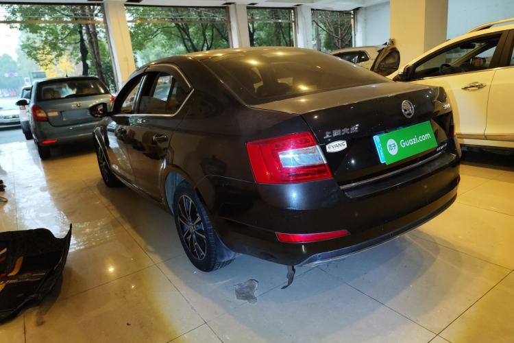 Used Skoda Octavia 2016 1.6L Automatic Smart Drive Edition
