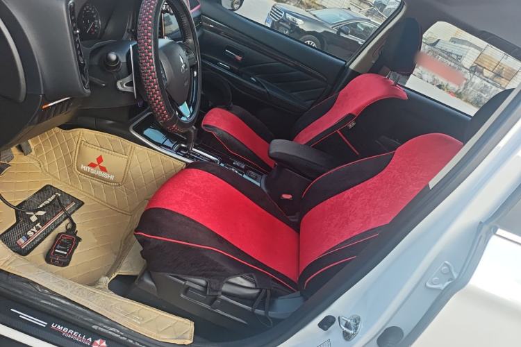 Used Mitsubishi Outlander 2019 2.4L 4x4 Zhi Xiang Edition 5 Seats China VI Standard