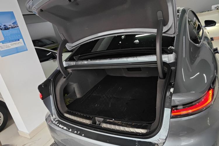 Used Nio ET7 2024 75 kWh Executive Edition
