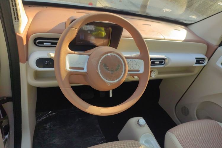 Used Wuling Hongguang MINIEV 2024 3rd Generation 215km Youth Edition