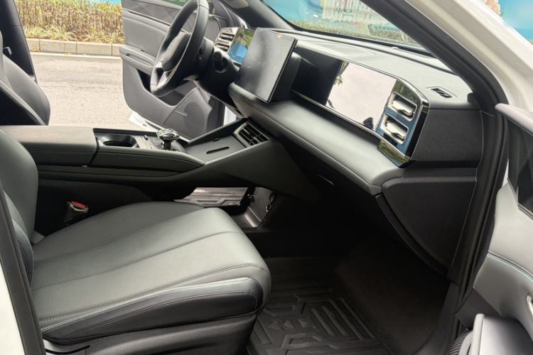 Used BYD Qin L 2024 DM-i 80KM Beyond Model
