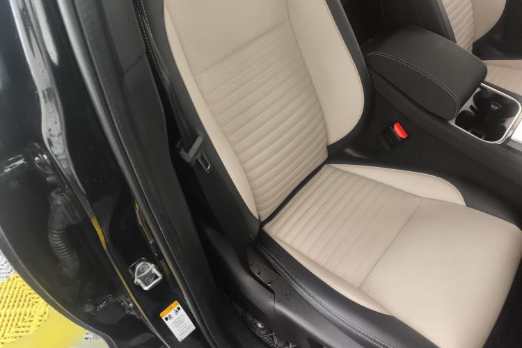 Used Land Rover Discovery Sport 2020 249 PS R-Dynamic Performance Edition
