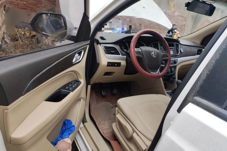 Used Baojun 730 2016 1.5L Manual Standard Version 7 Seats