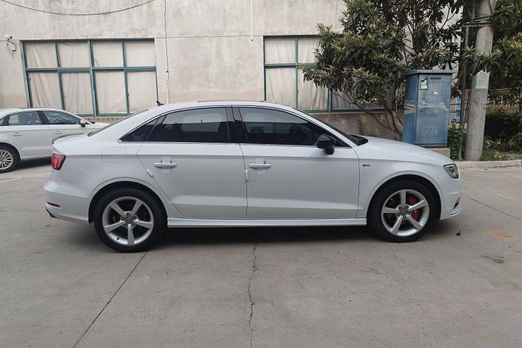 Used Audi A3 2014 Limousine 35 TFSI Automatic Comfort Model
