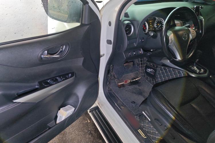 Used Nissan Terra 2018 2.5L Automatic 4x4 Flagship Edition