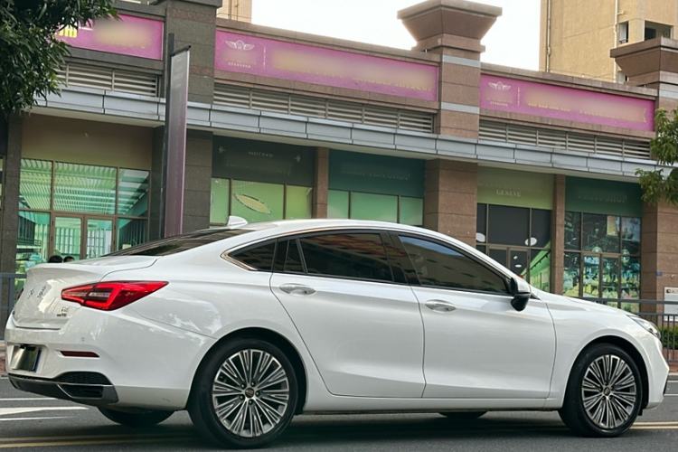 Used Hongqi H5 2022 Classic Model 1.5T DCT Flagship Edition
