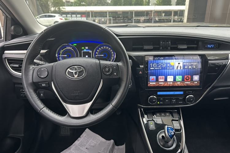 Used Toyota Corolla 2016 Dual-Engine 1.8L E-CVT Elite Edition
