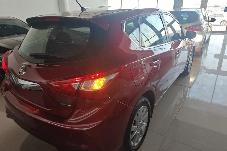 Used Nissan Tiida 2016 1.6L CVT Cool Dynamic Edition