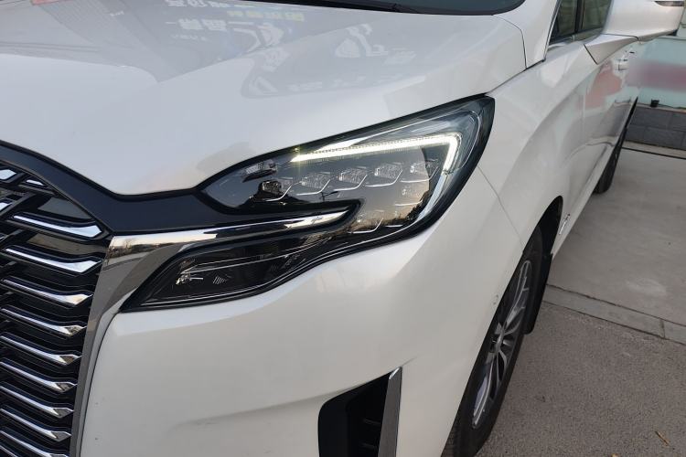 Used Buick GL8 2023 ES Lu Zun Deluxe and Yue Edition
