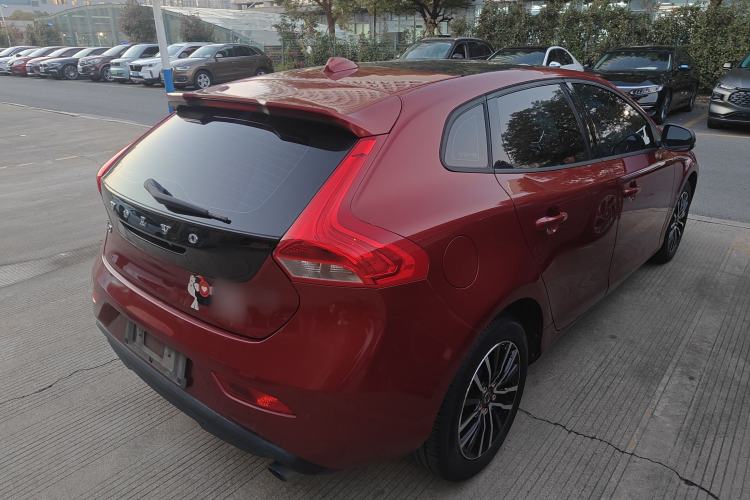 Used Volvo V40 2018 T3 Zhiyi Edition