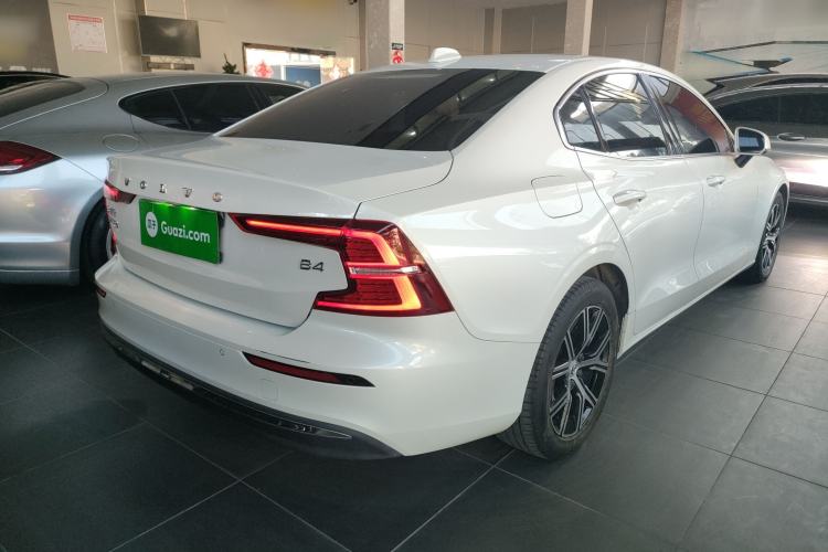 Used Volvo S60 2023 B4 Zhiyi Luxury Edition
