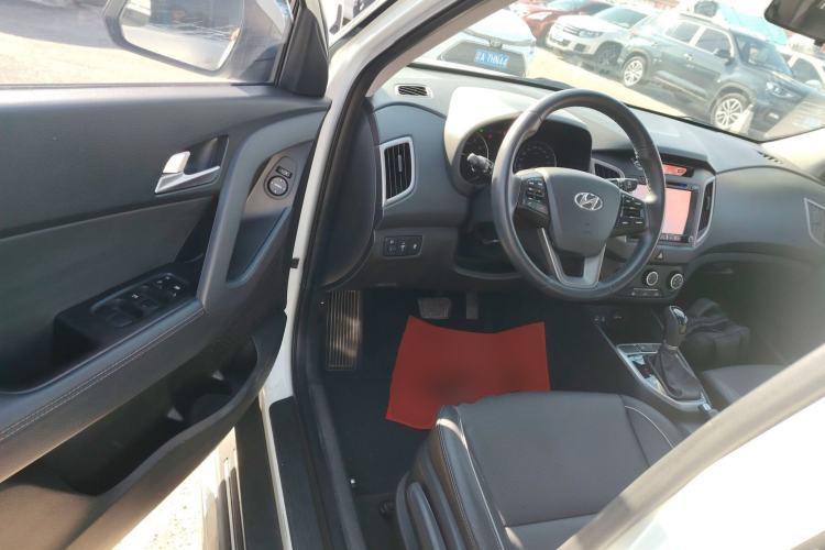 Used Hyundai ix25 2015 1.6L Automatic Two-Wheel Drive Smart GLS Trim
