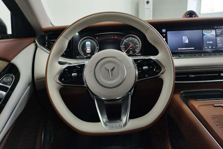 Used VOYAH FREE 2024 Ultra-Long Range Intelligent Driving Version
