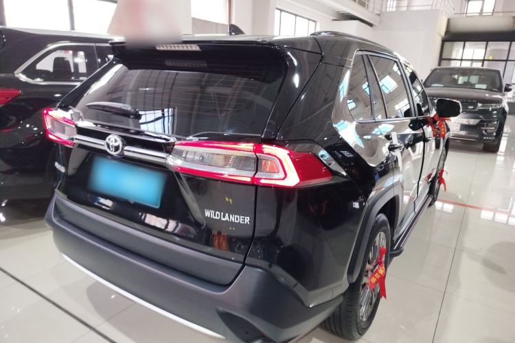 Used Toyota Wildlander 2023 2.0L CVT Two-Wheel Drive Luxury PLUS Edition
