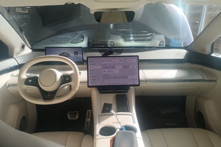 Used Hima Luxeed R7 2025 Range-Extended Version 251 km Max