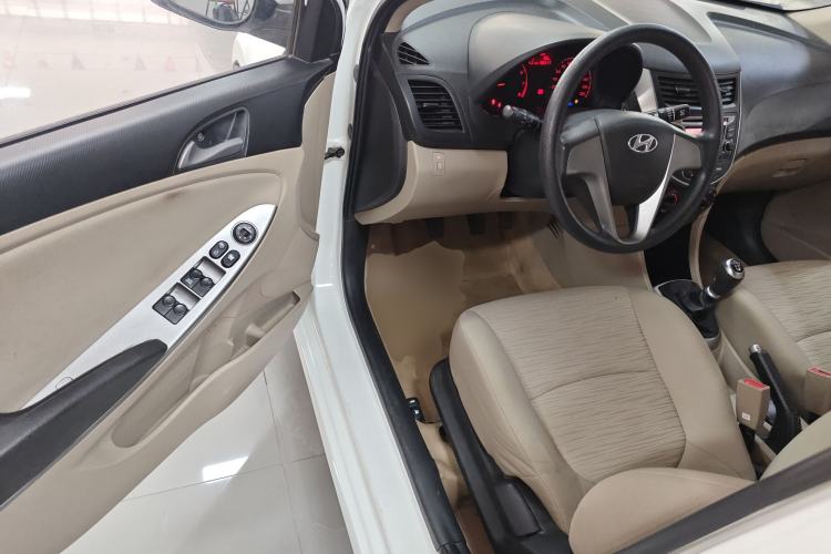 Used Hyundai Verna 2014 1.4L Manual Smart GLS Trim
