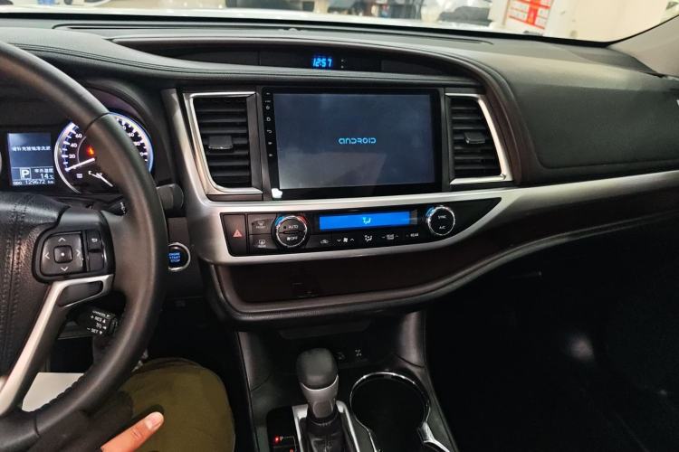 Used Toyota Highlander 2017 2.0T Four-Wheel Drive Luxury Edition 7 Seats
