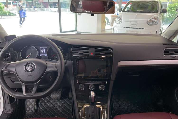 Used Volkswagen Golf 2019 1.6L Automatic Fashion Model China V Standard
