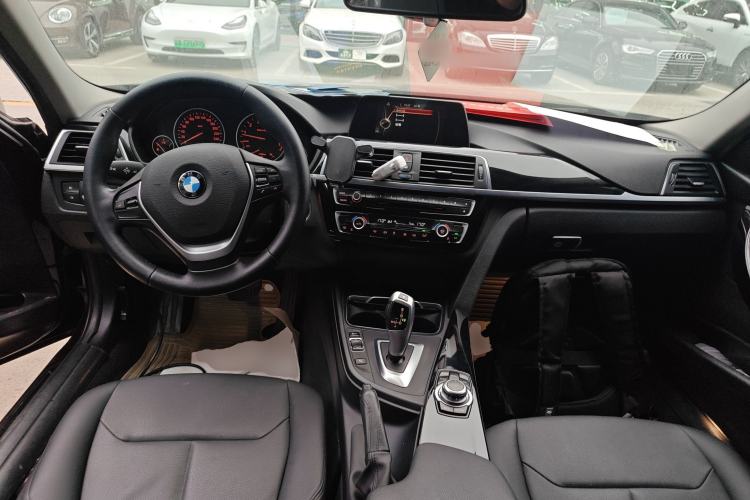 Used BMW 3 Series 2016 320Li Fashion Model
