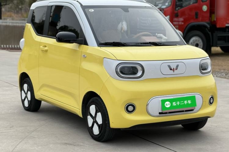 Used Wuling Hongguang MINIEV 2024 3rd Generation 215km Advanced Version
