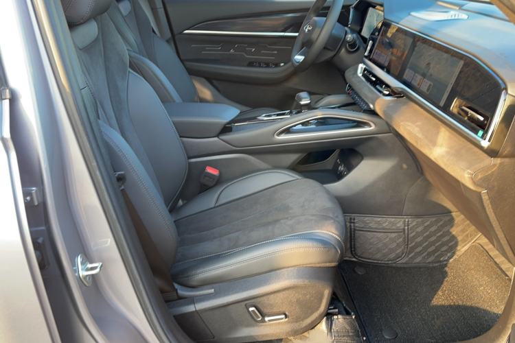 Used Geely Auto Monjaro L 2024 2.0TD High-Power Automatic Two-Wheel Drive Skyline Edition