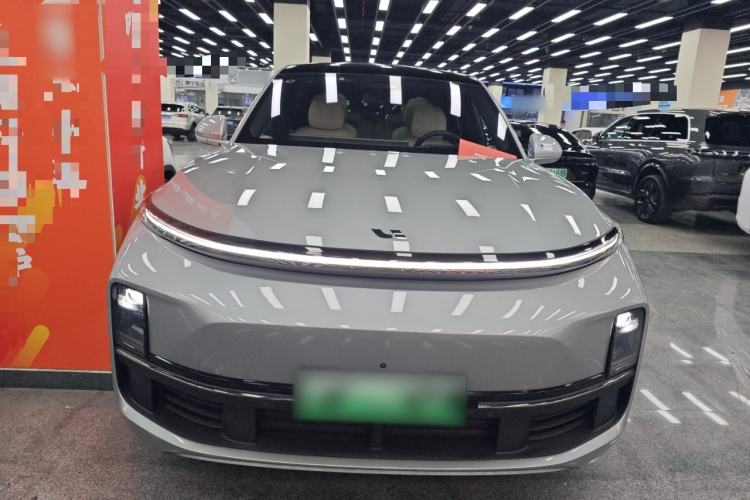 Used Li Auto L8 2023 Pro Model
