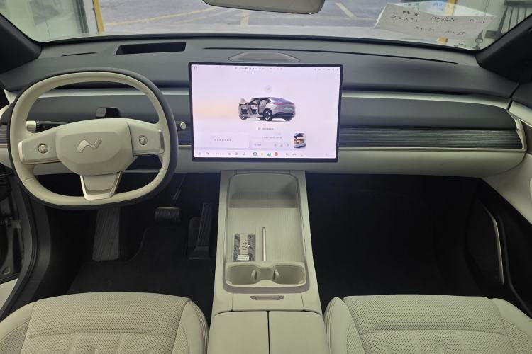 Used ONVO L60 2024 60 kWh Rear-Drive Version
