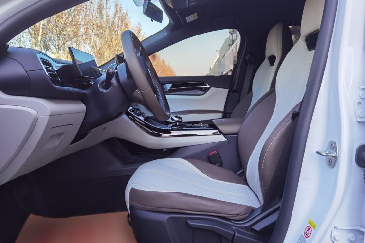 Used BYD Qin PLUS 2024 HONOR Edition DM-i 55KM Leading Model
