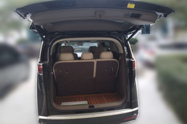 Used Denza D9 2022 DM-i 970 Four-Wheel Drive Prestige Model
