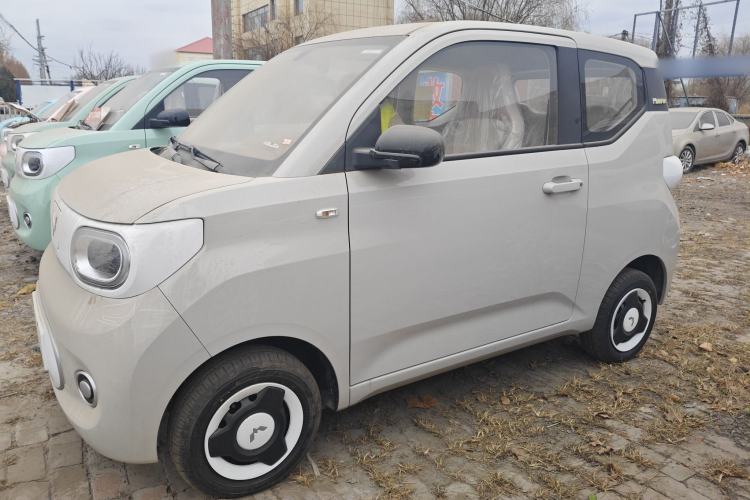 Used Wuling Hongguang MINIEV 2024 3rd Generation 215km Youth Edition
